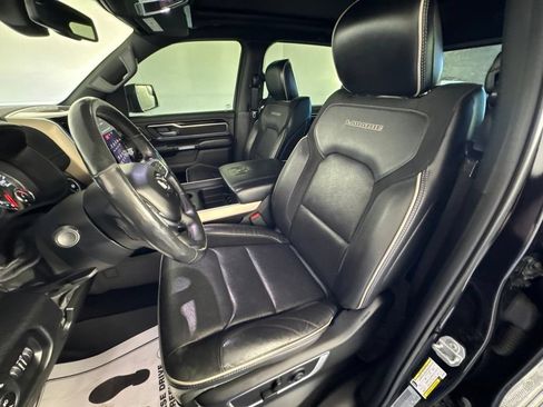 Used 2019 RAM 1500 Laramie AWD/4WD image 28