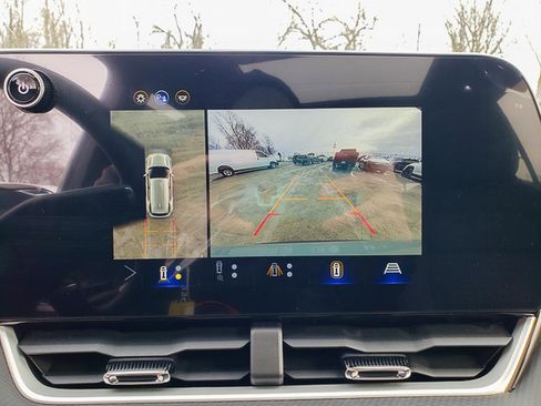 New 2026 Chevrolet Equinox LT w/ Safety and Technology Package image 16