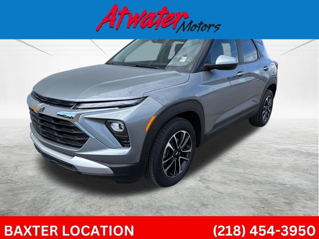 Used 2025 Chevrolet TrailBlazer LT FWD image 1