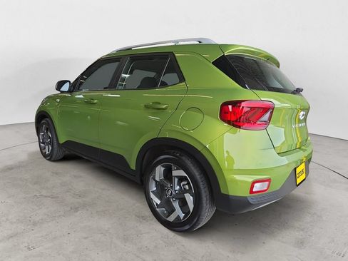 Used 2021 Hyundai Venue SEL w/ Cargo Package FWD image 7