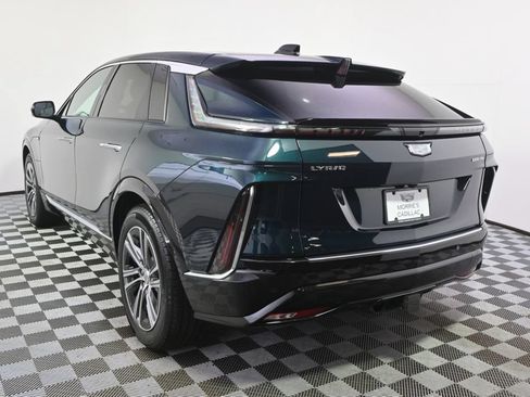 New 2026 Cadillac Lyriq Premium Luxury w/ LPO, Floor Liner Package AWD/4WD image 4