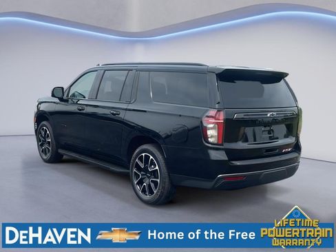 Used 2022 Chevrolet Suburban RST w/ Luxury Package AWD/4WD image 3