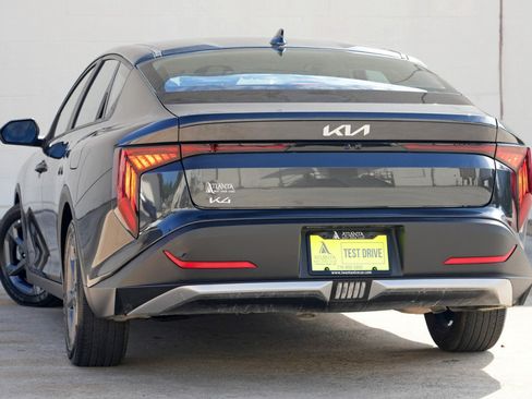 Used 2025 Kia K4 FWD image 5