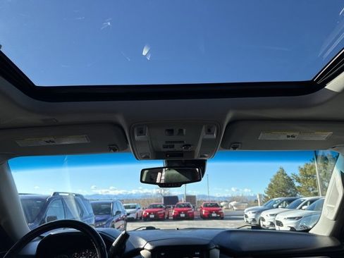 Used 2019 GMC Yukon XL Denali w/ Denali Ultimate Package image 22