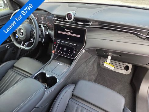 New 2025 Maserati Grecale GT image 13