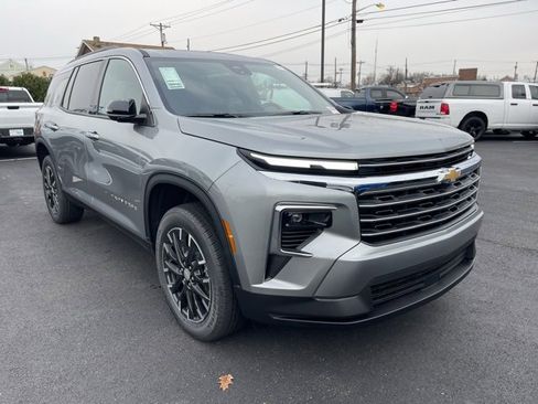 New 2026 Chevrolet Traverse LT w/ Sun and Wheel Package image 1