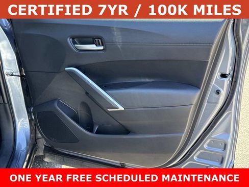 Used 2023 Toyota Corolla Cross XLE w/ Convenience Package AWD/4WD image 8