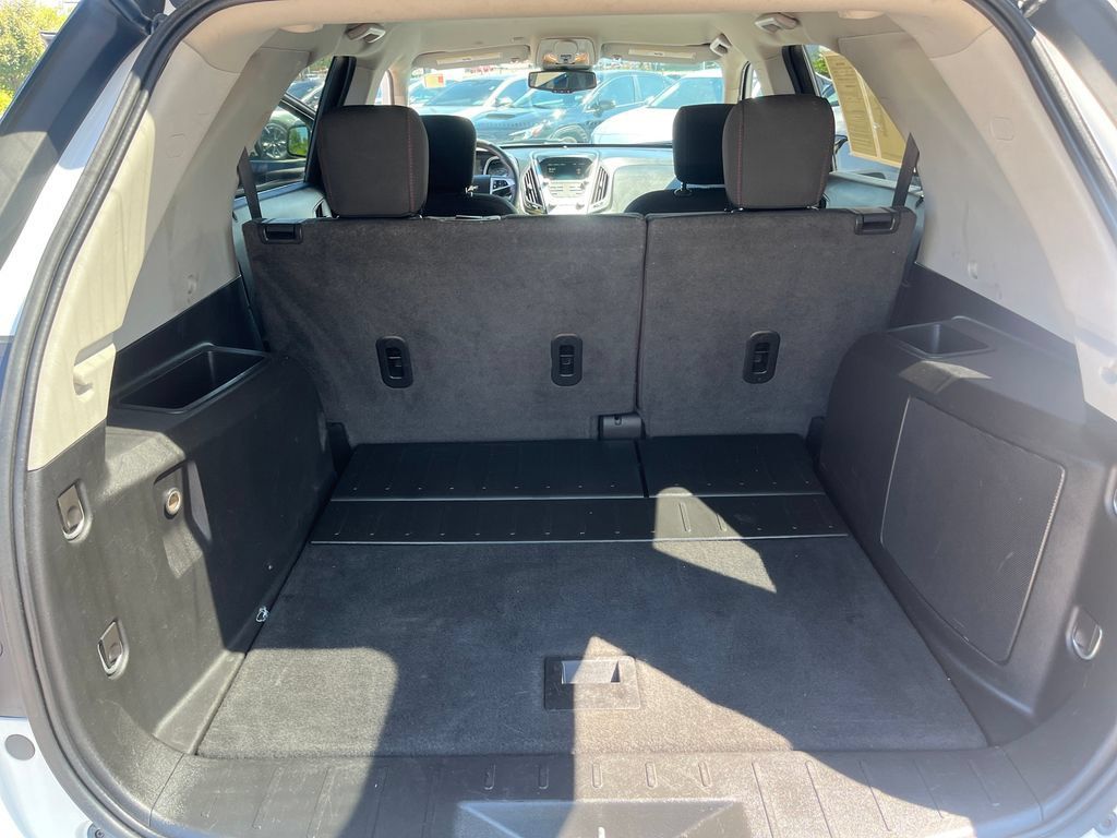 Used 2017 Chevrolet Equinox LT FWD image 21