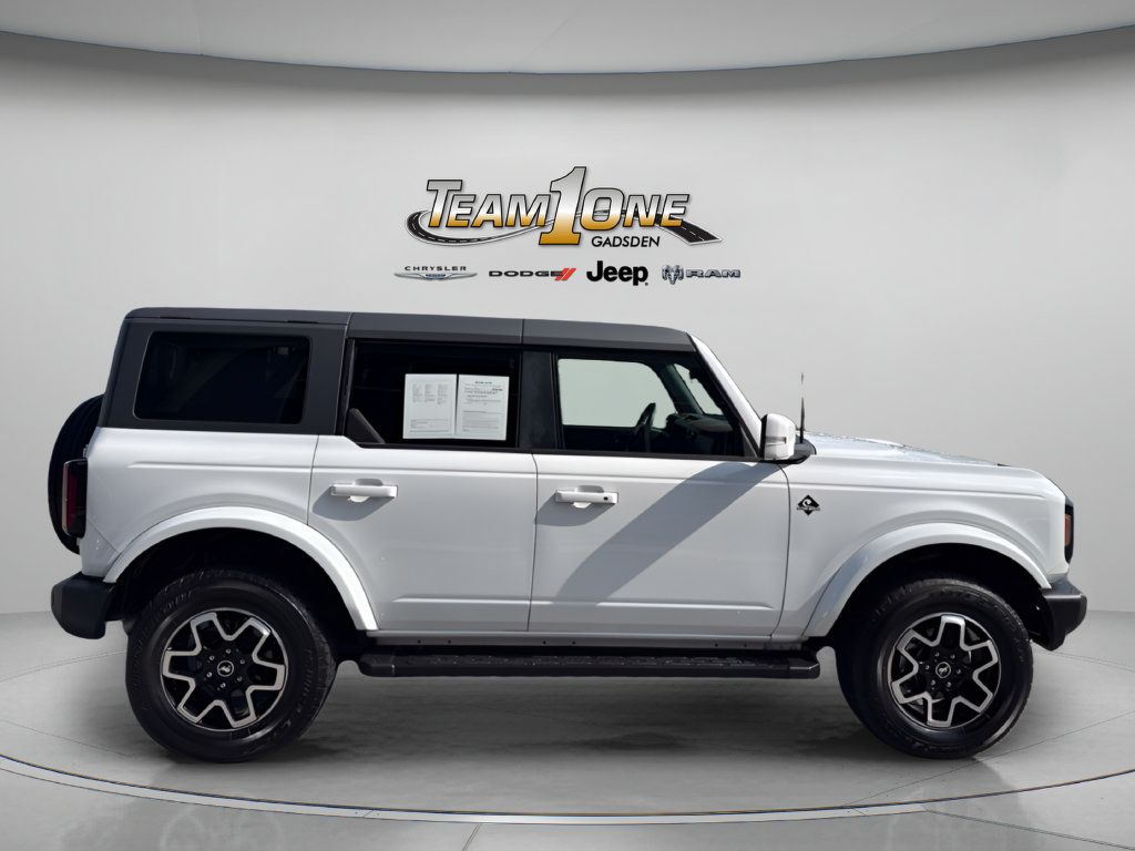 Used 2024 Ford Bronco Outer Banks AWD/4WD image 9