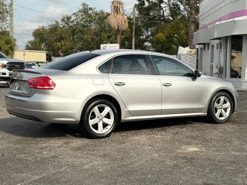 Used 2012 Volkswagen Passat 2.5 SE image 8