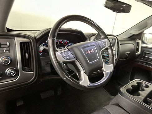 Used 2018 GMC Sierra 1500 SLE w/ SLE Value Package AWD/4WD image 16