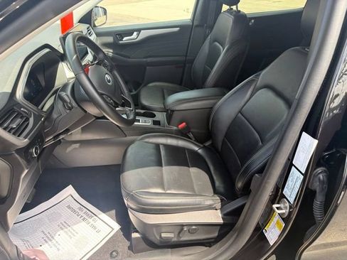 Used 2025 Ford Escape Platinum AWD/4WD image 19