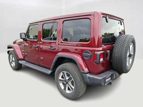 Used 2021 Jeep Wrangler Unlimited Sahara AWD/4WD image 5