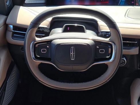 New 2026 Lincoln Navigator Black Label AWD/4WD image 15
