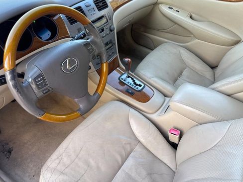 Used 2006 Lexus ES 330 image 4