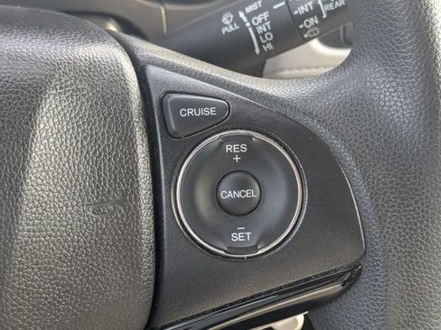 Used 2019 Honda HR-V LX image 24