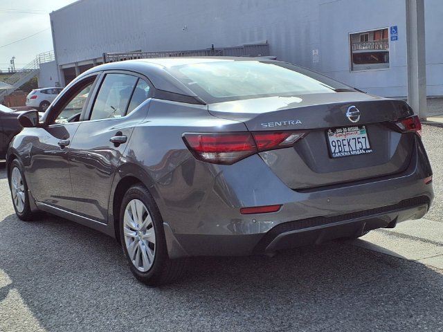 Used 2022 Nissan Sentra S FWD image 3