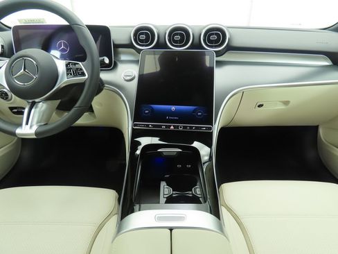 Certified 2025 Mercedes-Benz C 300 4MATIC Sedan image 13