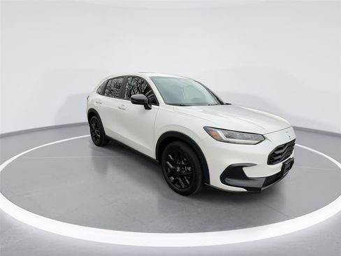 New 2025 Honda HR-V Sport image 2