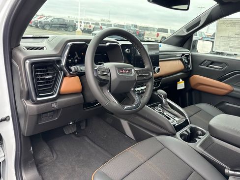 New 2026 GMC Canyon AT4 AWD/4WD image 19