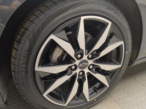 Used 2021 Chevrolet Malibu RS FWD image 31