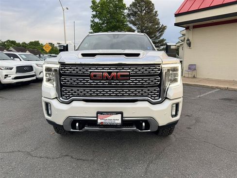 Used 2022 GMC Sierra 2500 Denali w/ Denali Ultimate Package AWD/4WD image 2