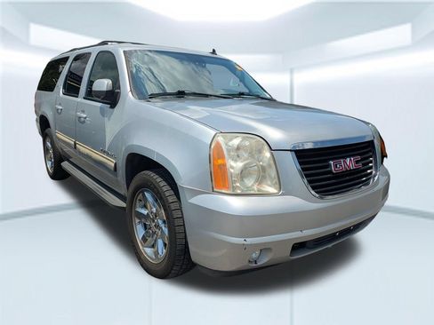 Used 2014 GMC Yukon XL SLT AWD/4WD image 2