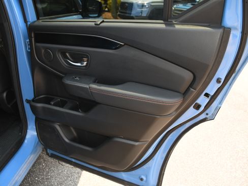 Used 2024 Honda Pilot TrailSport image 21