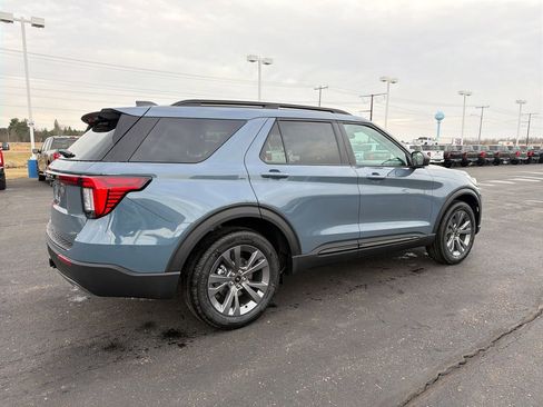 New 2026 Ford Explorer Active w/ Active Comfort Package AWD/4WD image 5