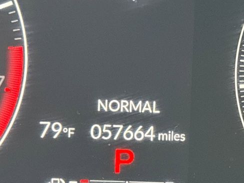 Used 2025 Honda Pilot Sport image 24