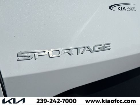 New 2026 Kia Sportage EX image 11