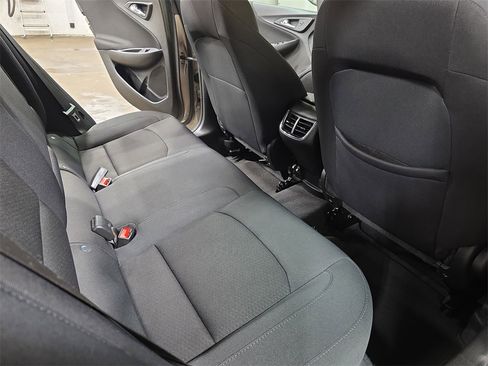 Used 2023 Chevrolet Malibu LT image 11