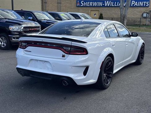 Used 2023 Dodge Charger Scat Pack image 4