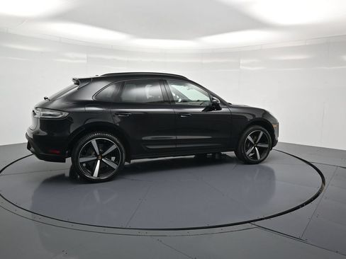 Used 2026 Porsche Macan AWD/4WD image 28