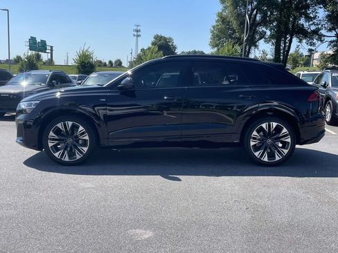 Certified 2025 Audi Q8 Prestige w/ Prestige Package AWD/4WD image 4