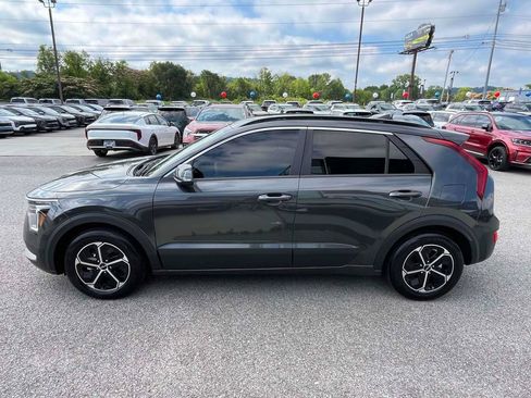 Certified 2025 Kia Niro EX FWD image 31