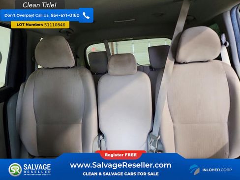 Used 2019 Kia Sedona LX FWD image 13