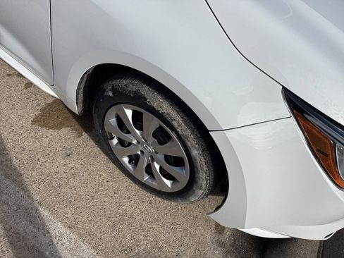 Used 2020 Toyota Corolla LE image 8