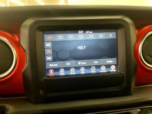 Used 2020 Jeep Wrangler Unlimited Rubicon image 36