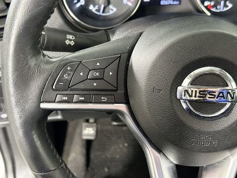 Used 2018 Nissan Rogue SV w/ Premium Package AWD/4WD image 29
