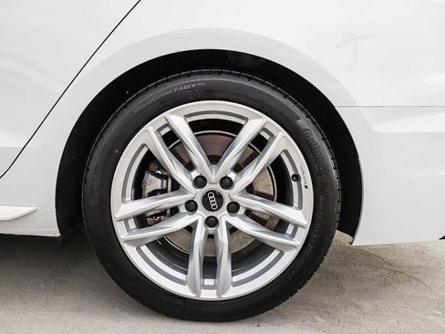 Used 2024 Audi A4 2.0T Premium image 13