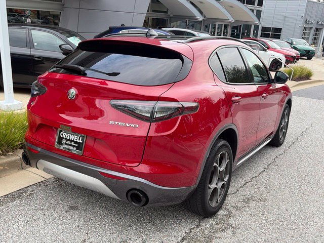 Used 2024 Alfa Romeo Stelvio Ti AWD/4WD image 4