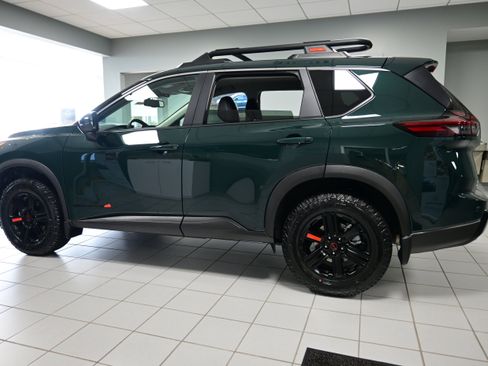 New 2026 Nissan Rogue Rock Creek image 5