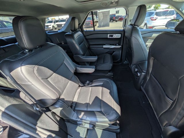 Used 2023 Ford Explorer Limited w/ Limited Technology Package AWD/4WD image 24