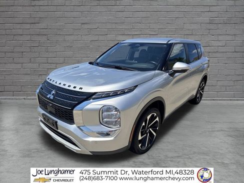 Used 2023 Mitsubishi Outlander SE FWD image 7