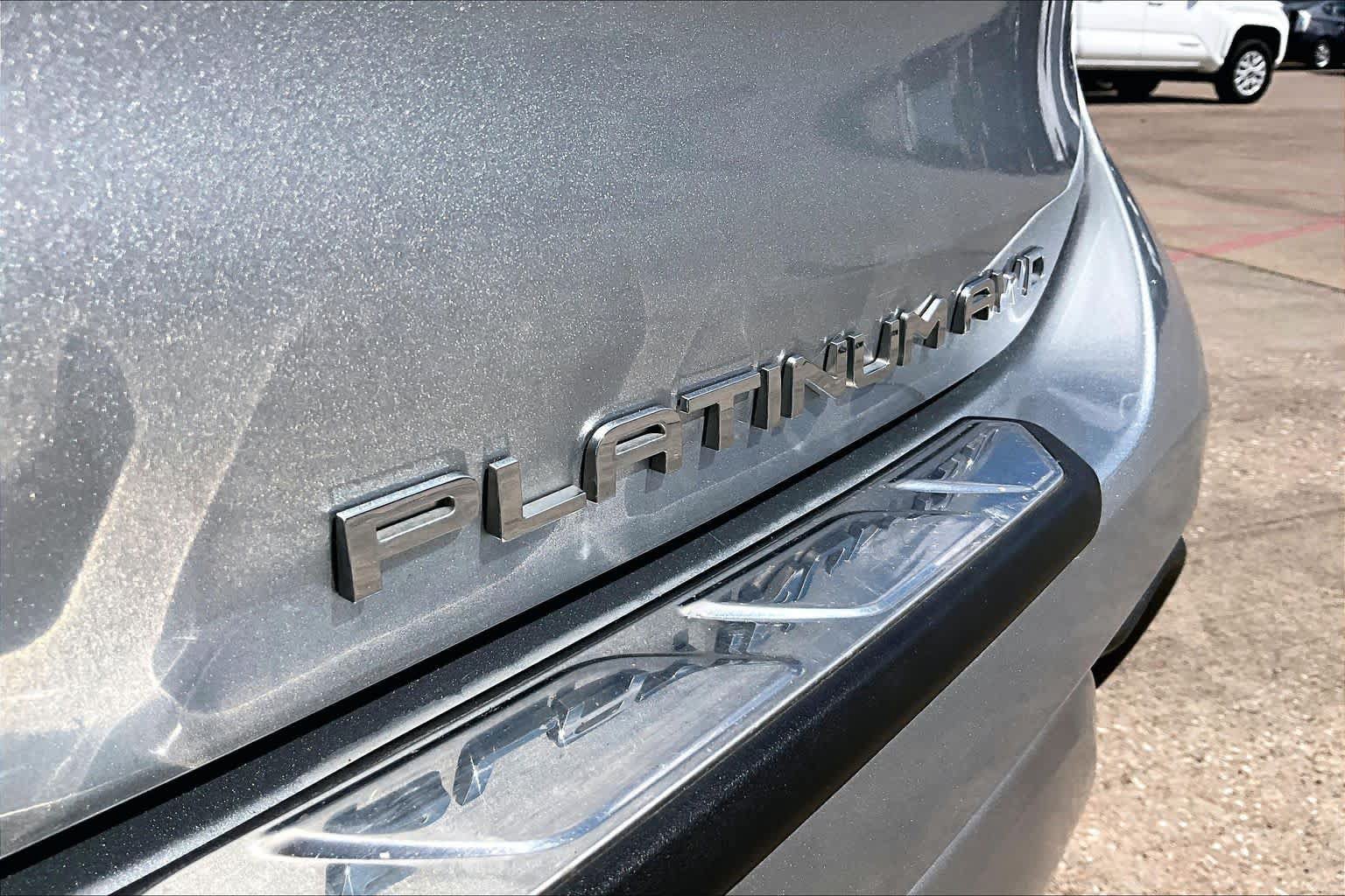 Used 2021 Toyota Highlander Limited AWD/4WD image 10