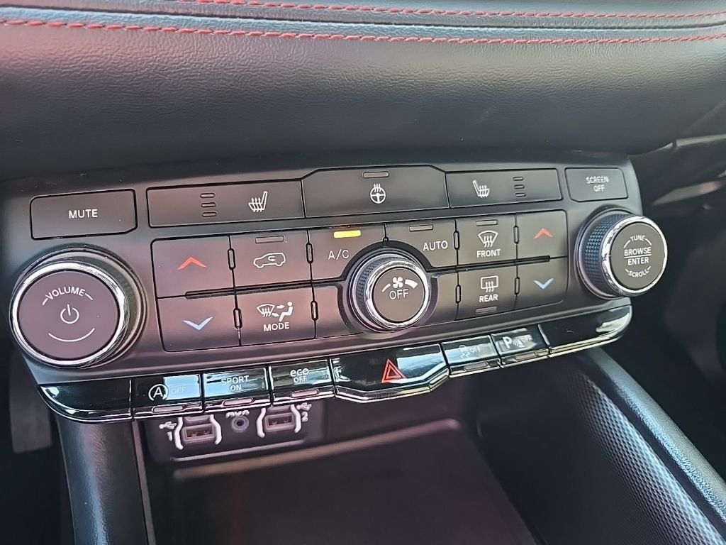 Used 2023 Dodge Durango GT AWD/4WD image 61