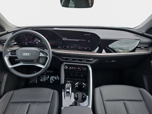 Used 2025 Audi Q5 Premium w/ Convenience Package AWD/4WD image 10