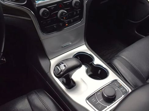 Used 2015 Jeep Grand Cherokee High Altitude AWD/4WD image 26