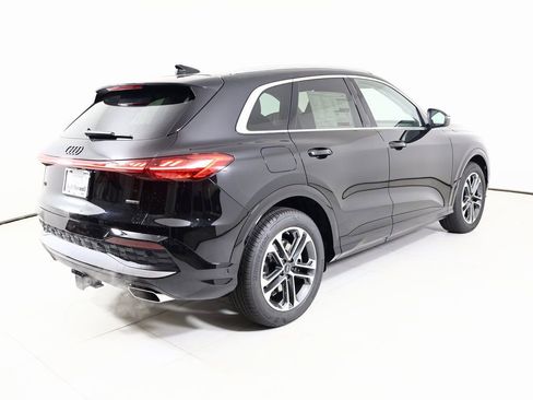 New 2025 Audi Q5 Prestige image 17